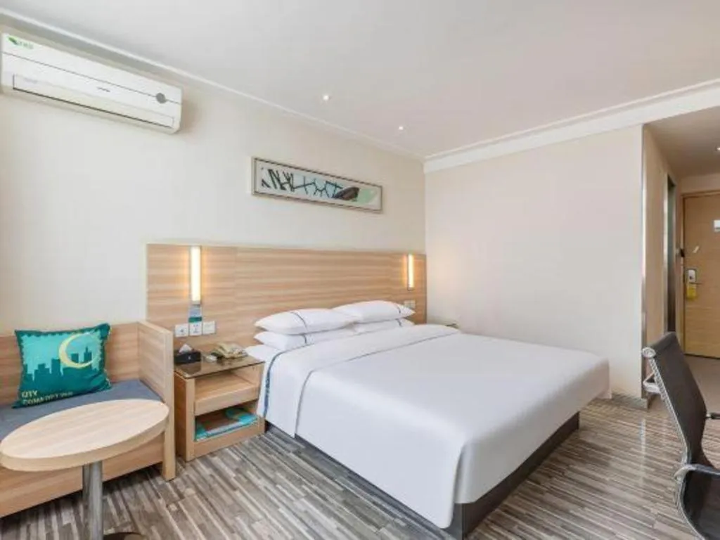 Bed in City Comfort Inn Xiangyang Railway Station