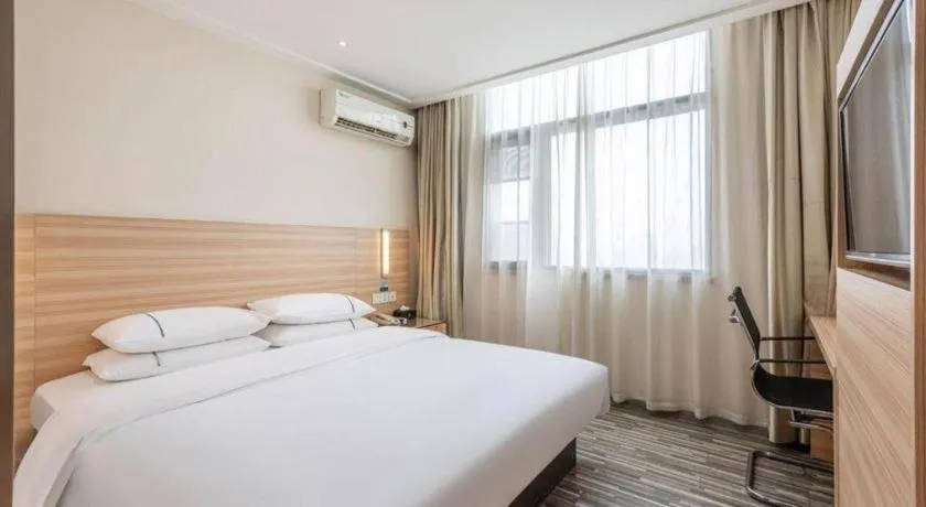 Bed in City Comfort Inn Xiangyang Railway Station