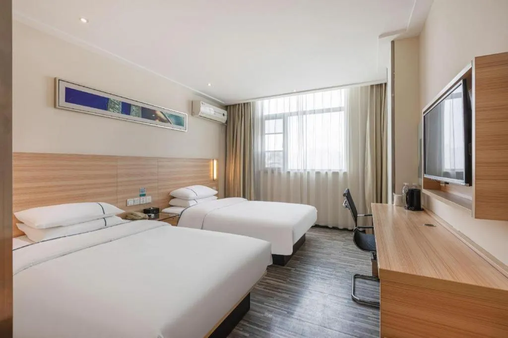 Bed in City Comfort Inn Xiangyang Railway Station