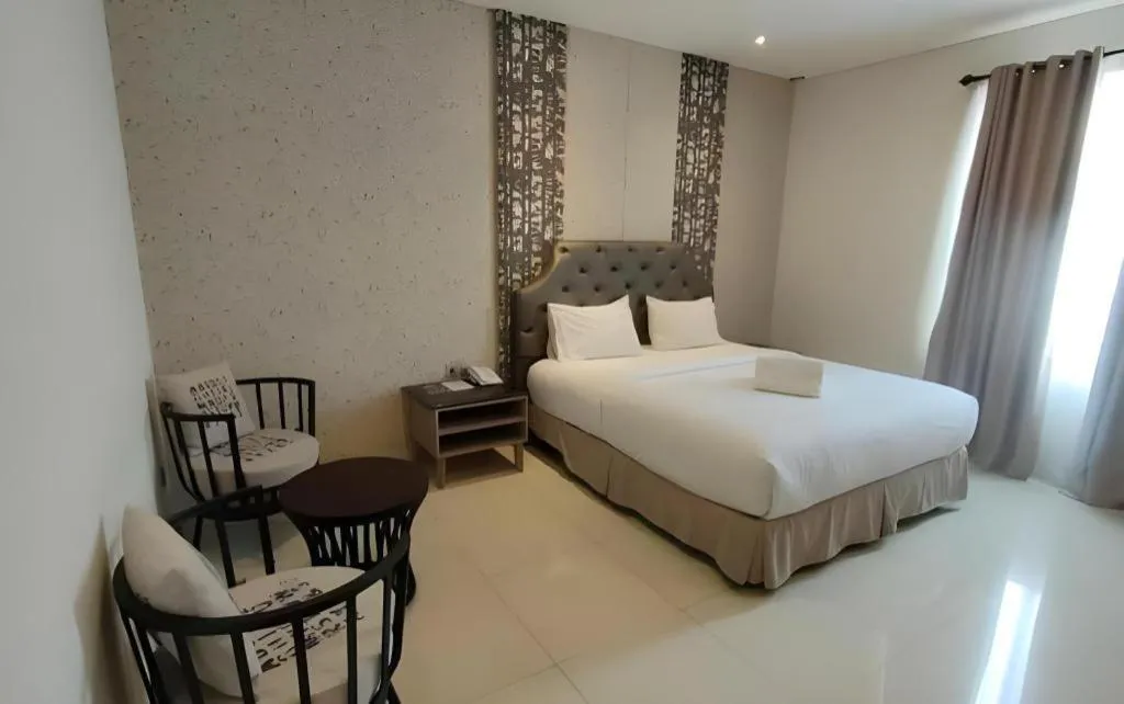 Bed in HW Hotel Padang