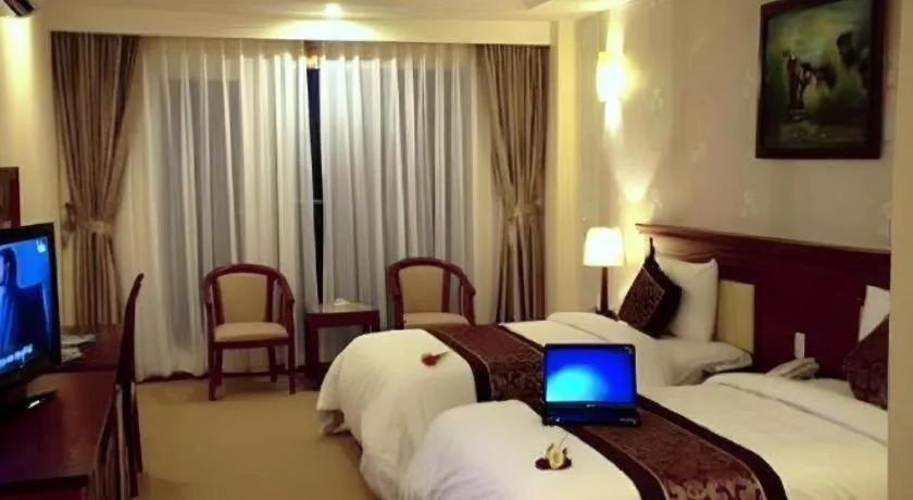 Bed in Tan Binh Hotel