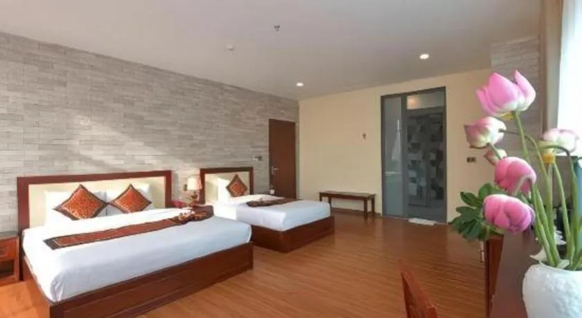 Bed in Tan Binh Hotel