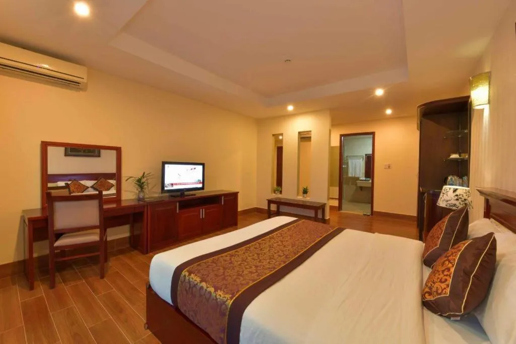 Bed in Tan Binh Hotel