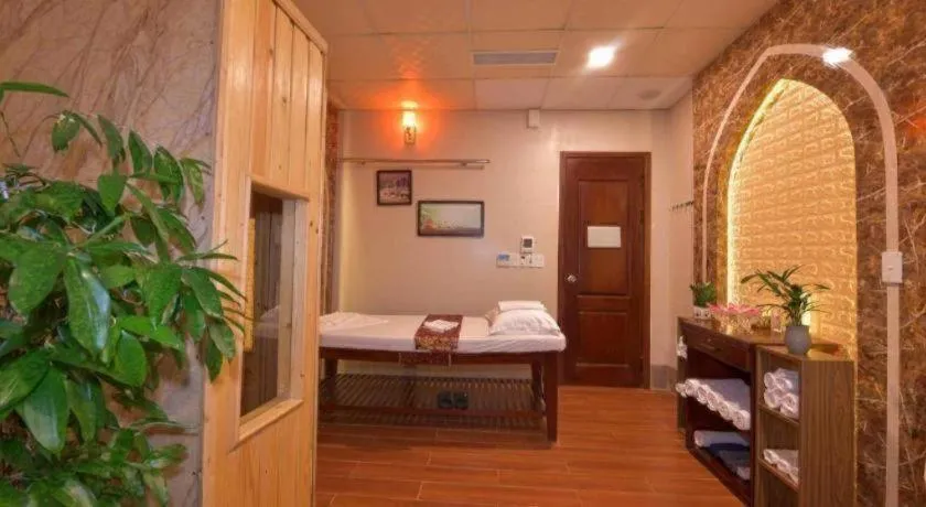 Bed in Tan Binh Hotel