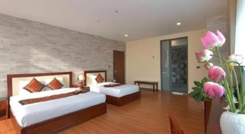 Bed in Tan Binh Hotel