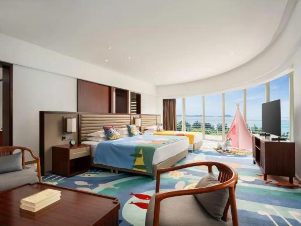 Bed in Grand Soluxe Hotel and Resort Sanya