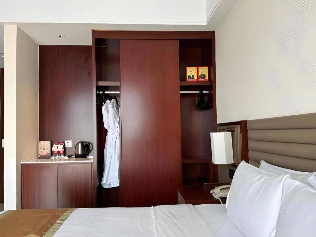 Bed in Grand Soluxe Hotel and Resort Sanya