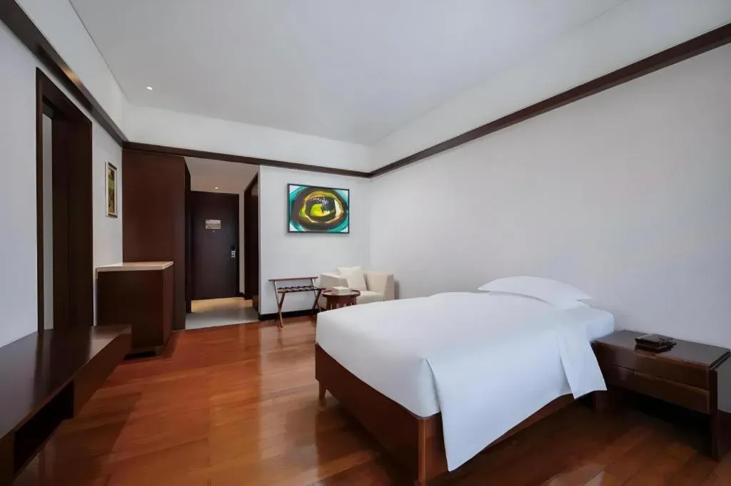 Bed in Grand Soluxe Hotel and Resort Sanya