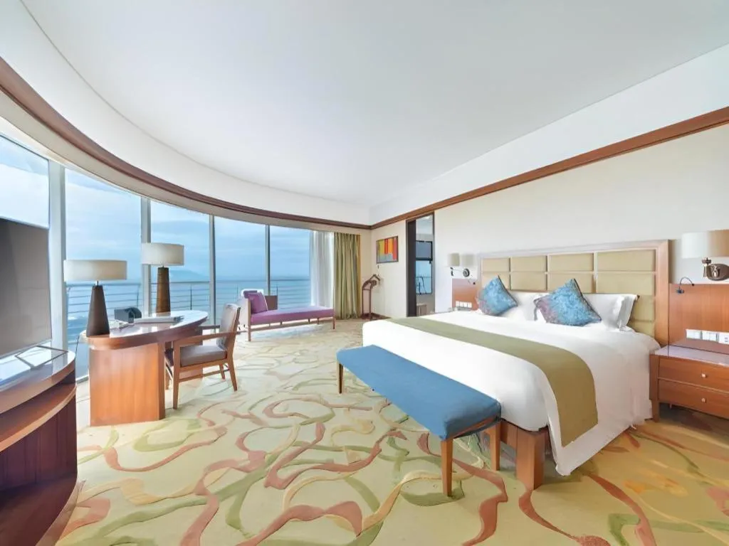 Bed in Grand Soluxe Hotel and Resort Sanya