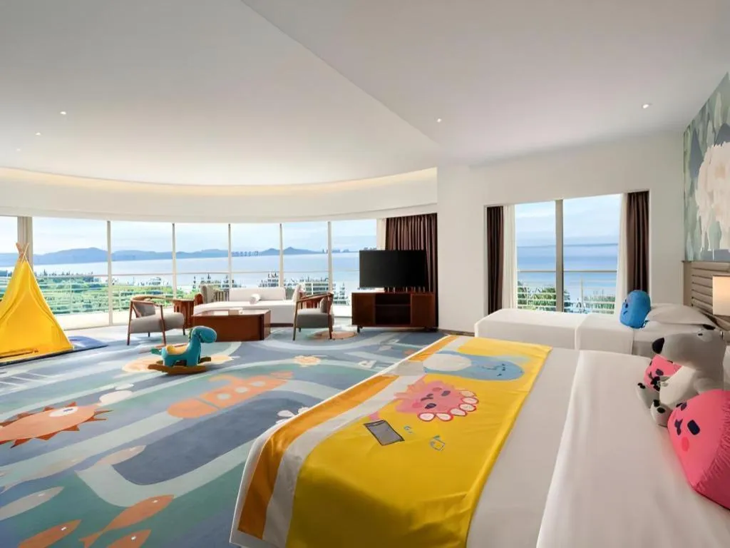 Bed in Grand Soluxe Hotel and Resort Sanya