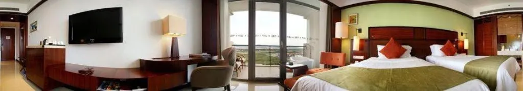 Bed in Grand Soluxe Hotel and Resort Sanya