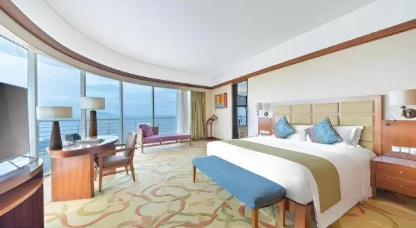 Bed in Grand Soluxe Hotel and Resort Sanya