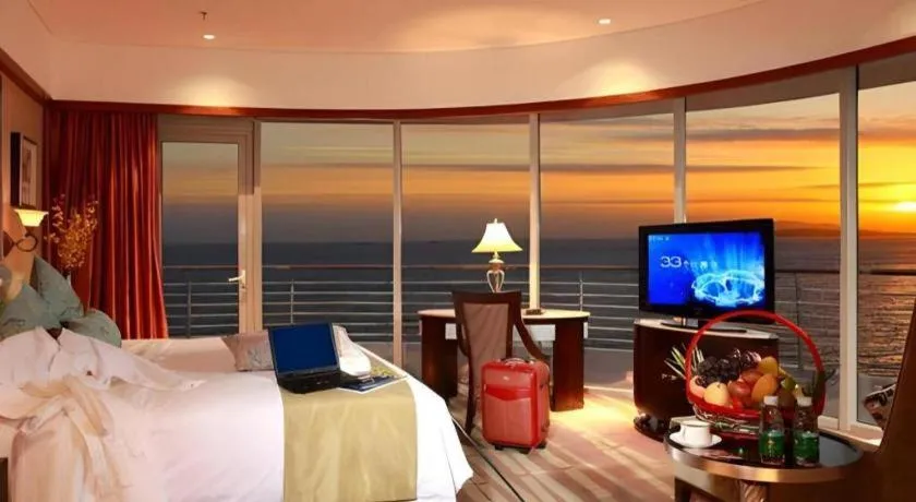 Bed in Grand Soluxe Hotel and Resort Sanya