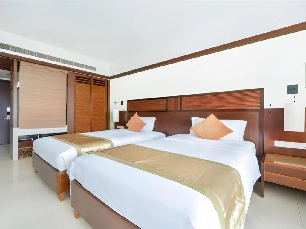 Bed in Grand Soluxe Hotel and Resort Sanya