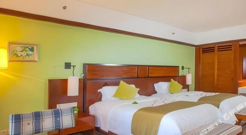 Bed in Grand Soluxe Hotel and Resort Sanya