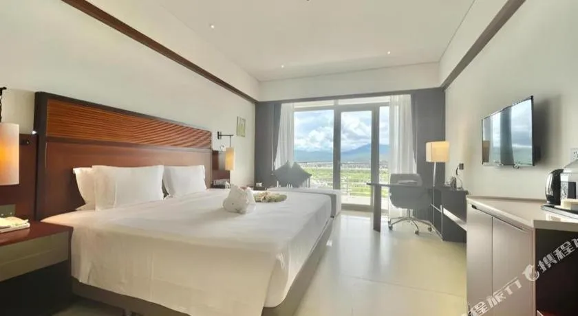 Bed in Grand Soluxe Hotel and Resort Sanya