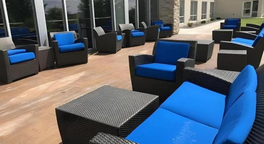 Holiday Inn Express and Suites Hannibal-Medical Center By IHG