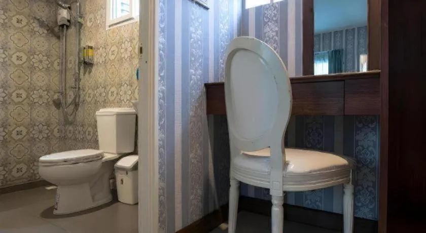 Sunday J Resort & Restaurant