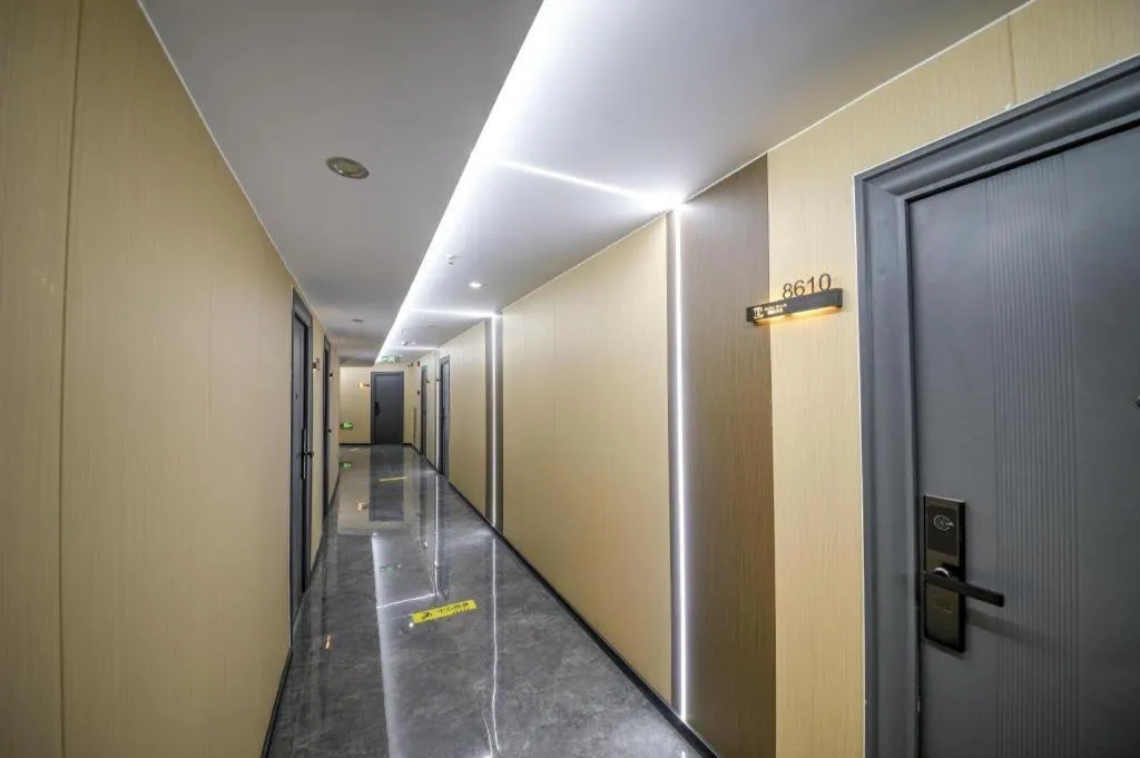 Yiwu Bairui Grand Hotel