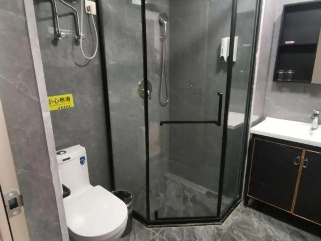 Yiwu Bairui Grand Hotel