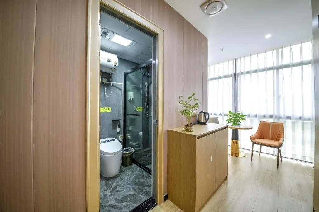 Yiwu Bairui Grand Hotel