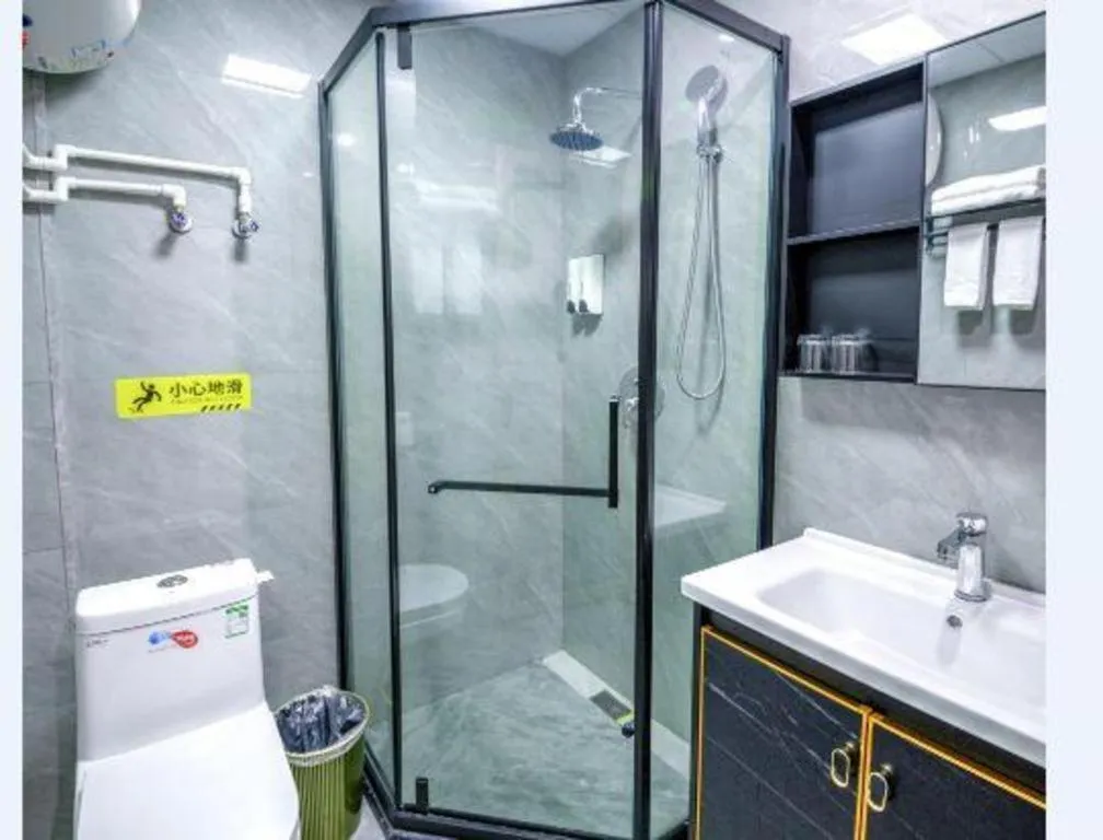 Yiwu Bairui Grand Hotel