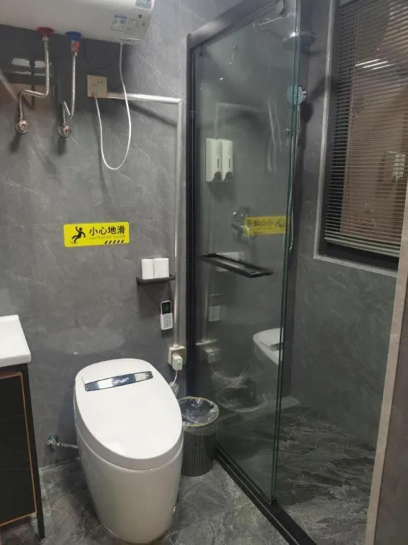 Yiwu Bairui Grand Hotel