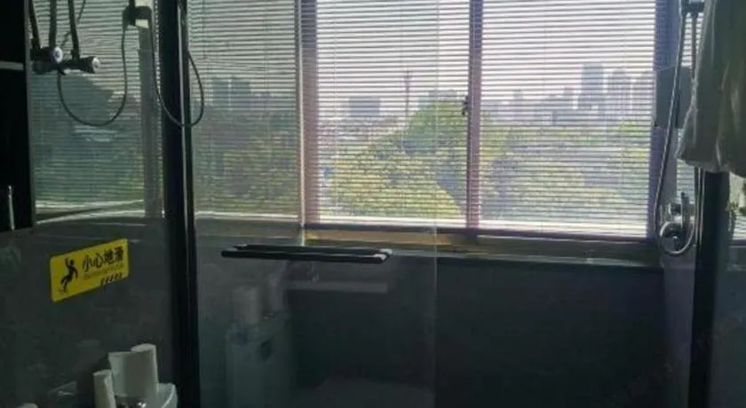 Yiwu Bairui Grand Hotel