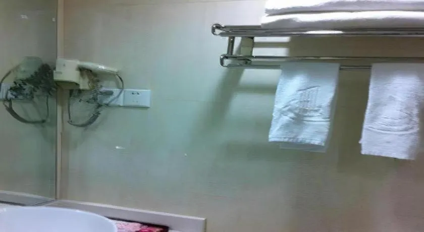 Yiwu Bairui Grand Hotel