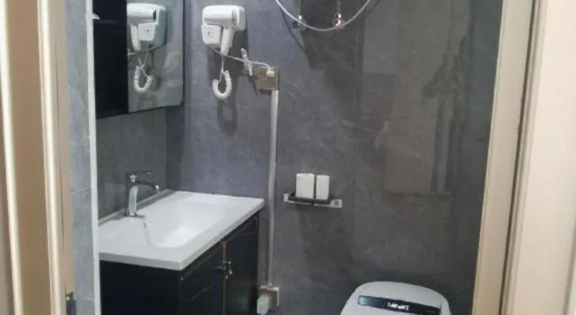 Yiwu Bairui Grand Hotel