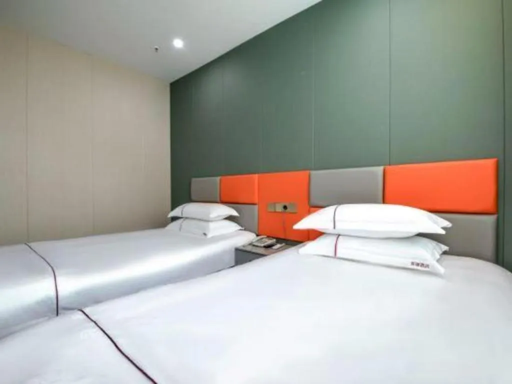Bed in Yiwu Bairui Grand Hotel