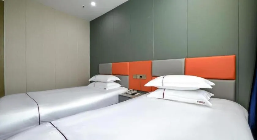 Bed in Yiwu Bairui Grand Hotel