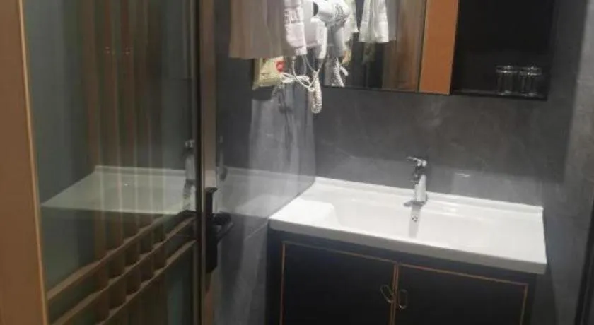 Yiwu Bairui Grand Hotel