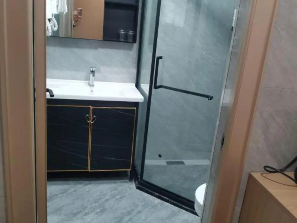 Yiwu Bairui Grand Hotel