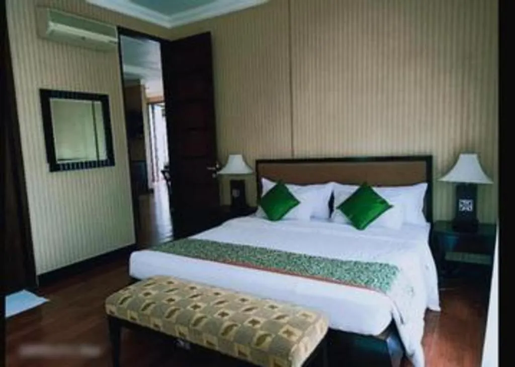 Bed in Campago Resort Hotel