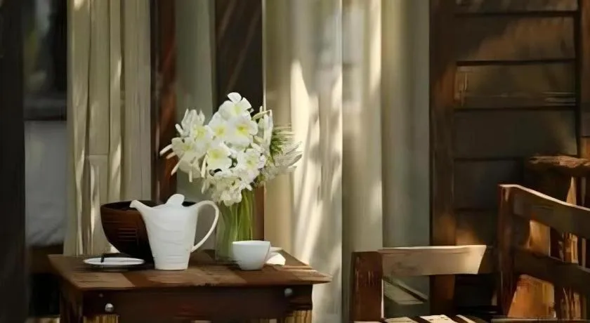 Chivaree Hotel and Resort