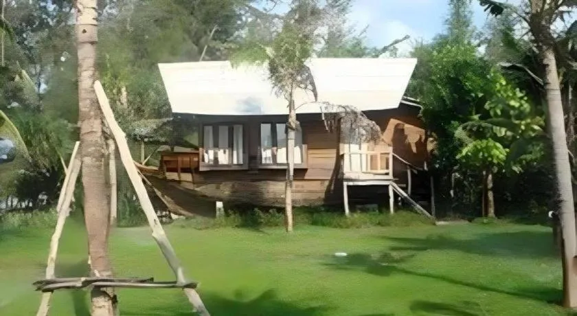 Chivaree Hotel and Resort