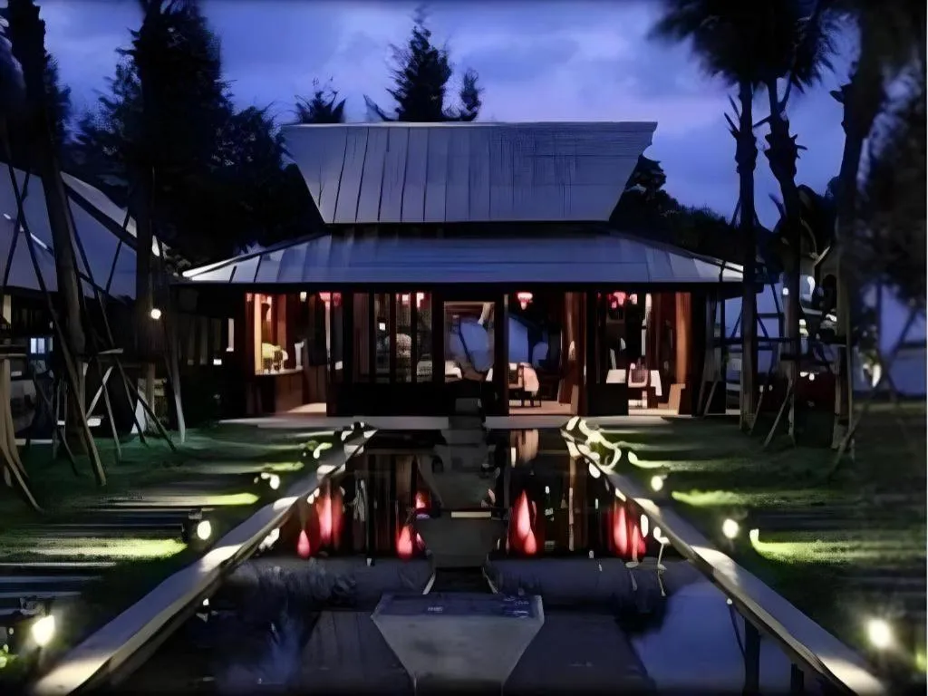 Chivaree Hotel and Resort