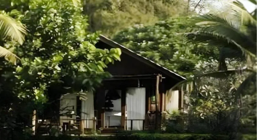 Chivaree Hotel and Resort