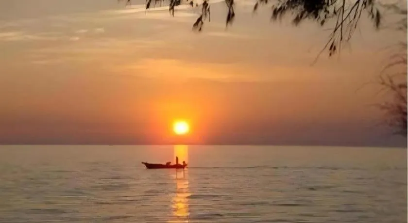 Chivaree Hotel and Resort