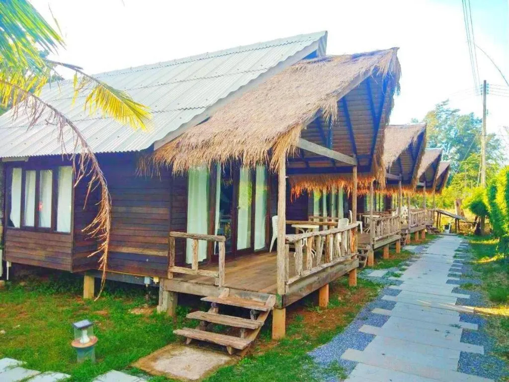 Chivaree Hotel and Resort