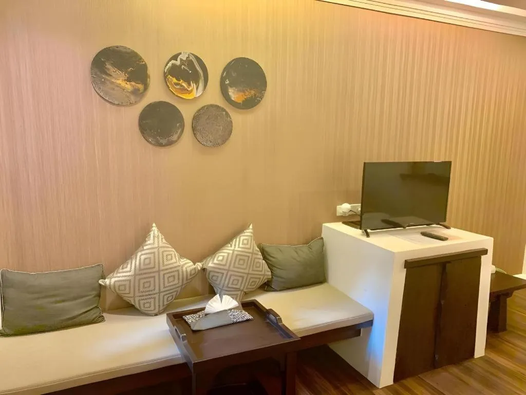 B2 Suthep Night Market Premier Resort