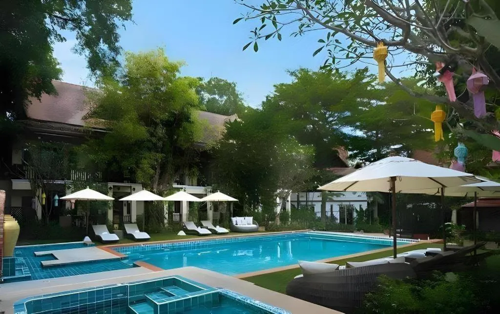 B2 Suthep Night Market Premier Resort