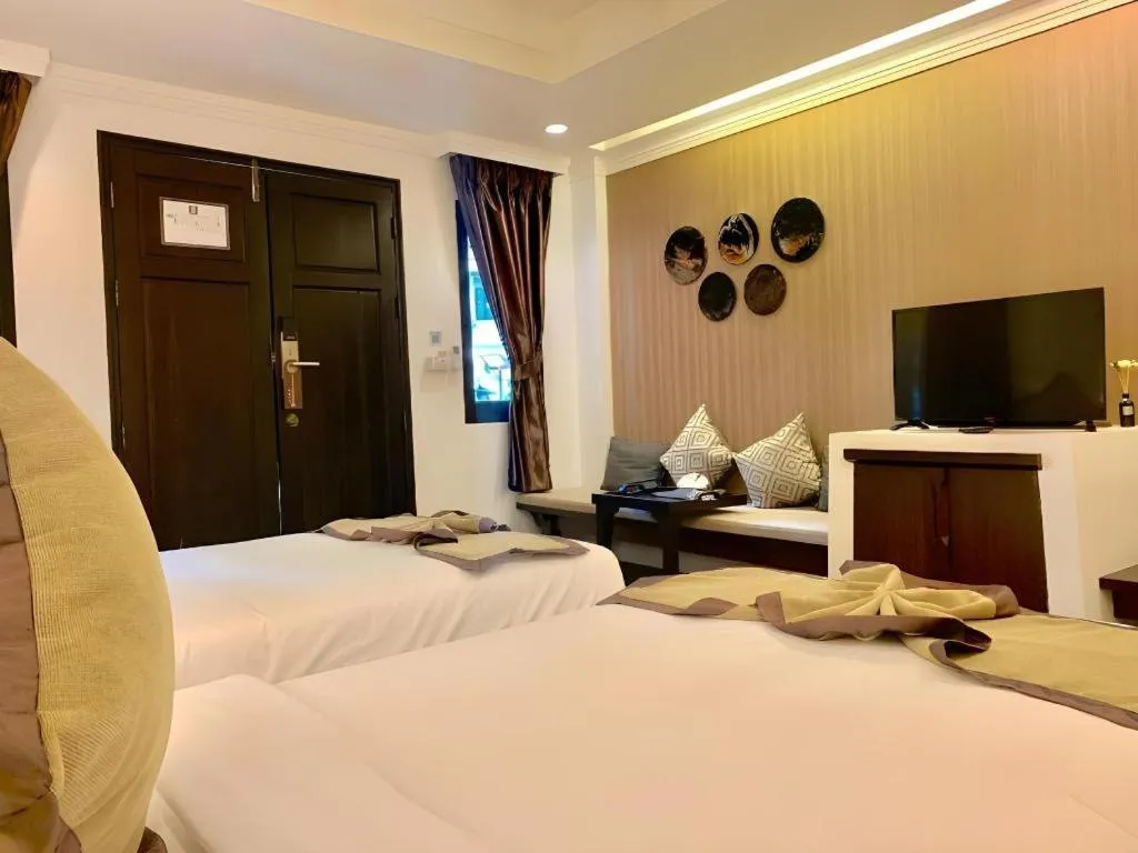 Bed in B2 Suthep Night Market Premier Resort