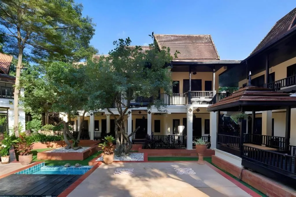 B2 Suthep Night Market Premier Resort