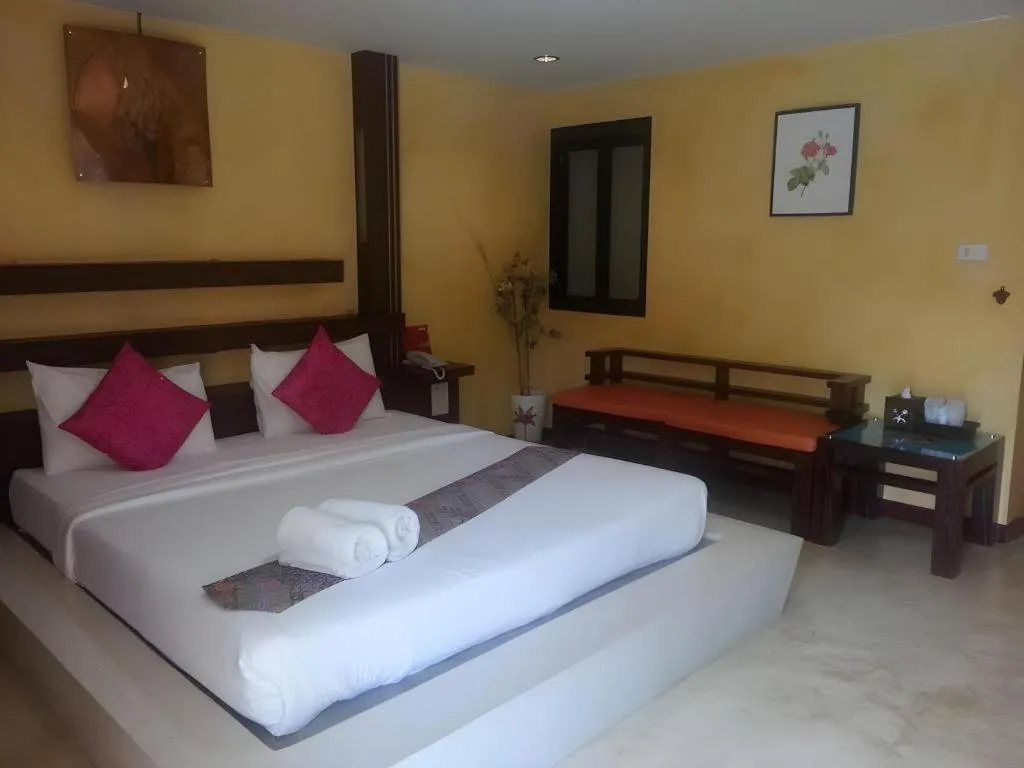 Bed in Tanisa Resort