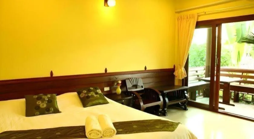 Bed in Baan Saranrom