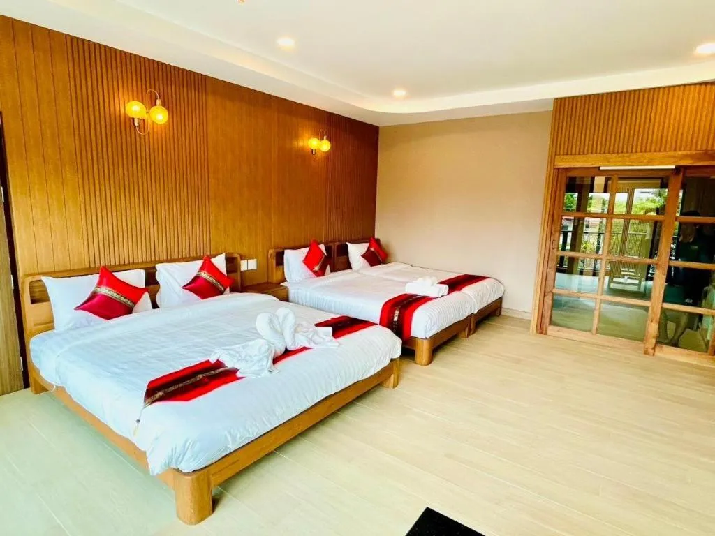 Bed in Baan Saranrom