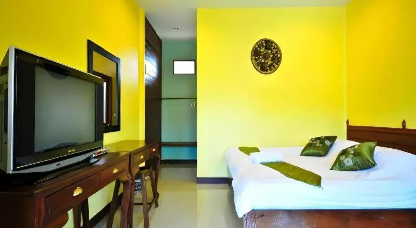 Bed in Baan Saranrom