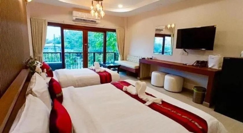 Bed in Baan Saranrom
